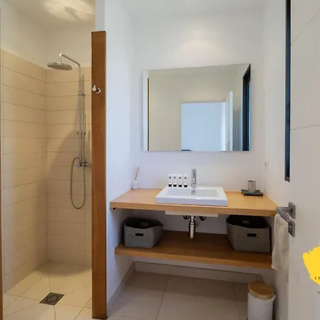 D'exception 4 Chambres, Piscine, Vue Vila