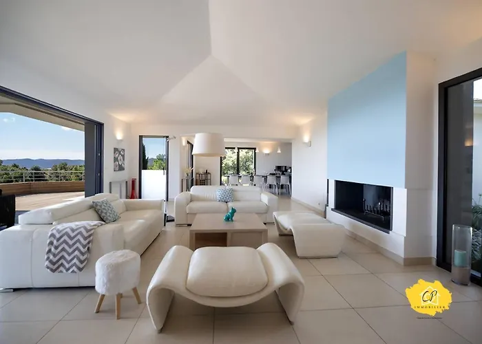 Villa D'exception 4 Chambres, Piscine, Vue Porto Vecchio